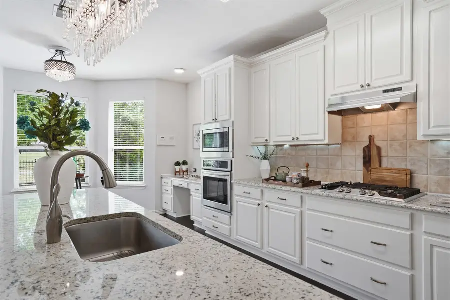 913 Royal Oaks Drive, McKinney, TX 75072 - #2