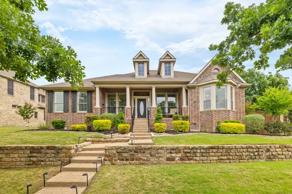 1229 Queen Peggy Lane, Lewisville, TX 75056