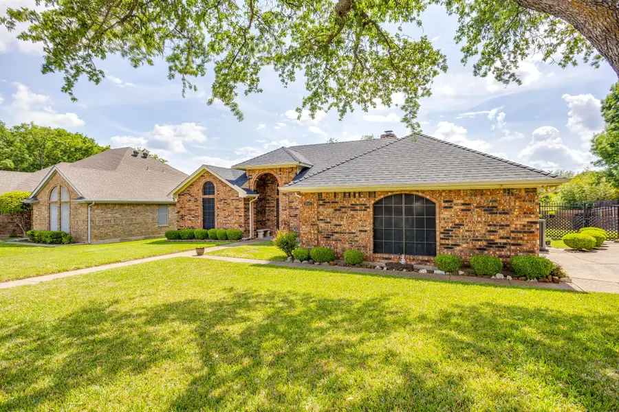 841 Sierra Vista Drive, Burleson, TX 76028 - #3