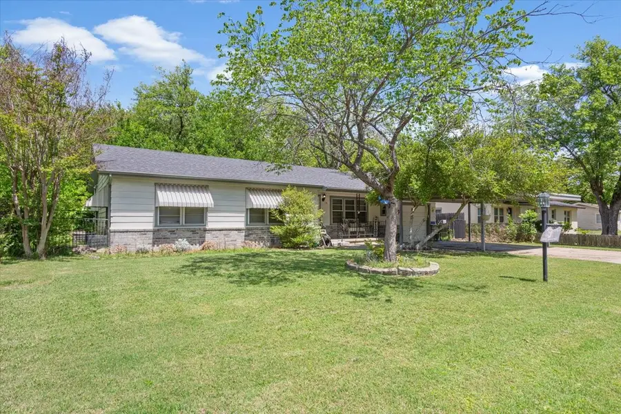 139 Meadowbrook Street, Robinson, TX 76706 - #2