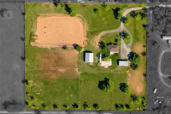 132 Crowley Lane, Mineral Wells, TX 76067
