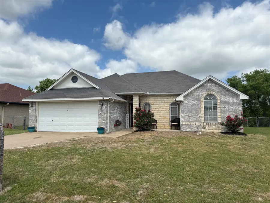 510 Ridgeway Boulevard, Weatherford, TX 76086 - #2