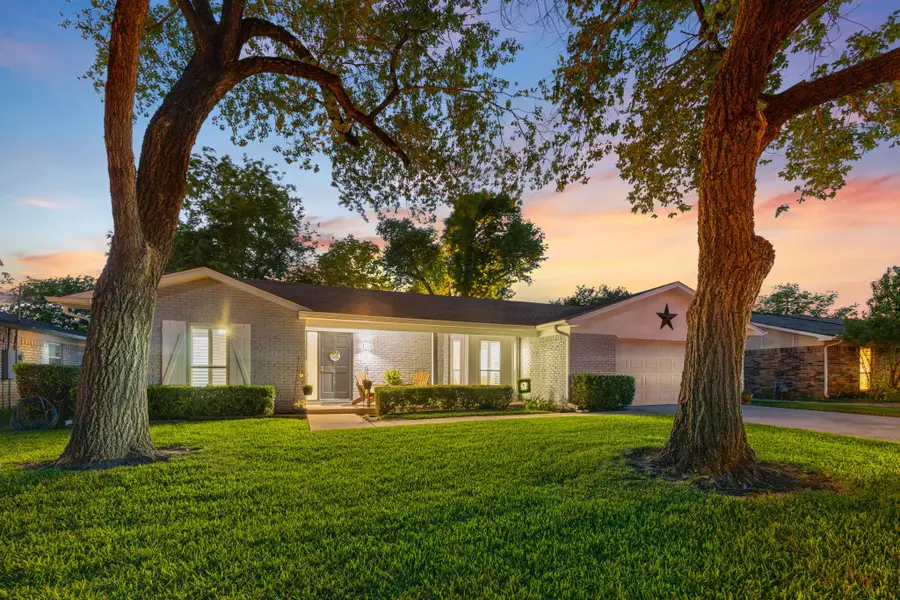 3713 Holland Drive, North Richland Hills, TX 76180 - #2