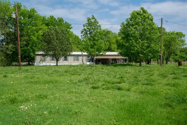 3891 Cr 22900, Paris, TX 75460