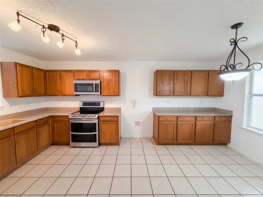 5145 Cliff Oaks Drive, Fort Worth, TX 76179 - #2