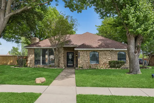 5112 Park Lake Court, Sachse, TX 75048