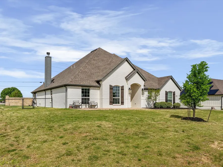 1515 Horseshoe Court, Justin, TX 76247 - #3