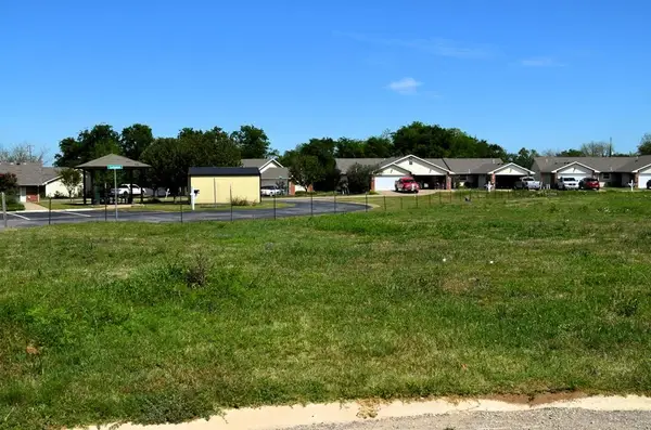 206 Preston Circle, Mabank, TX 75147