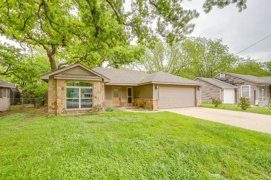 212 W 1st Street, Weatherford, TX 76086 - #2