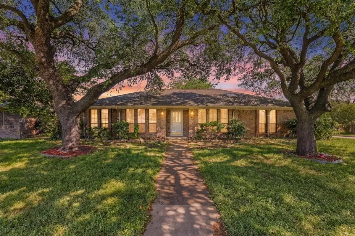 2301 Claridge Circle, Plano, TX 75075 - #1