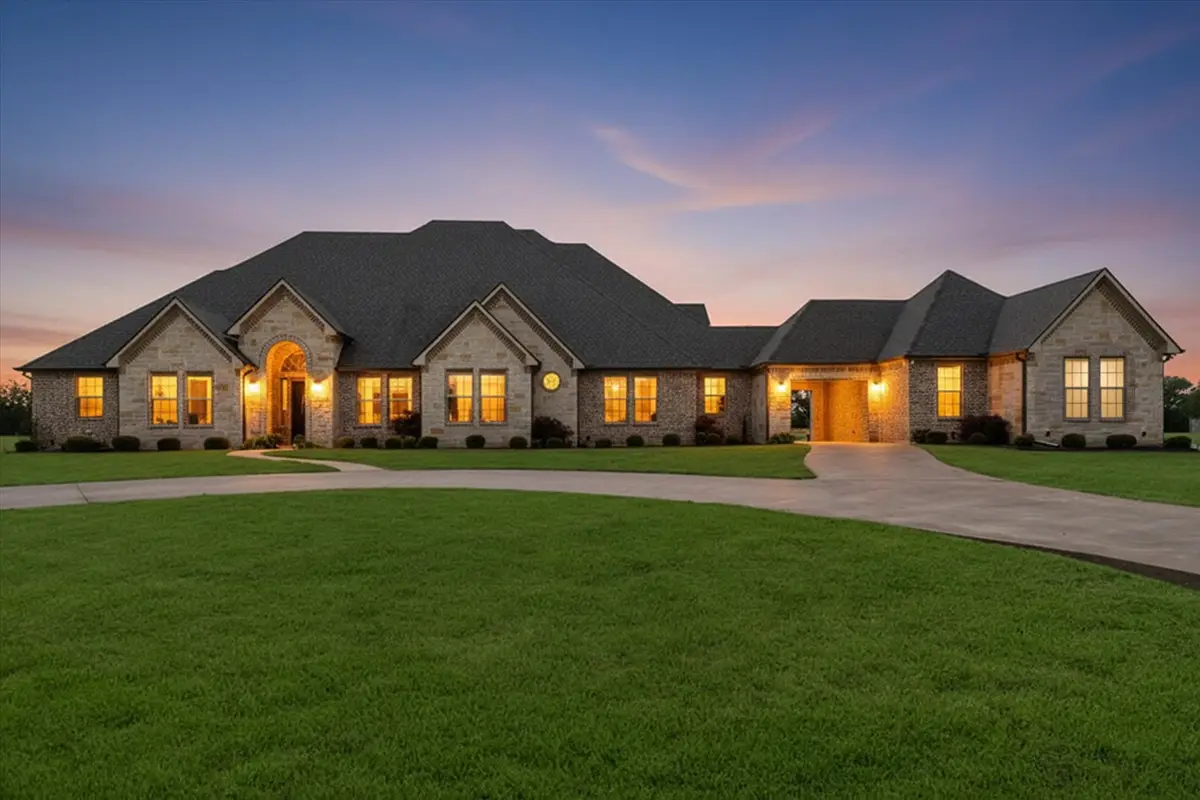 107 Fairway Parks Drive, Corsicana, TX 75110 - #1