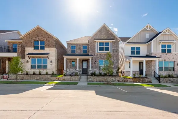 1910 Waterwalk Drive, Rowlett, TX 75088