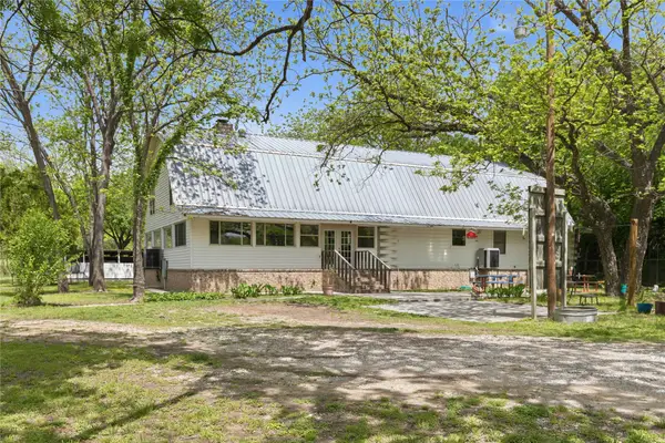 660 W County Road 549, Mullin, TX 76864