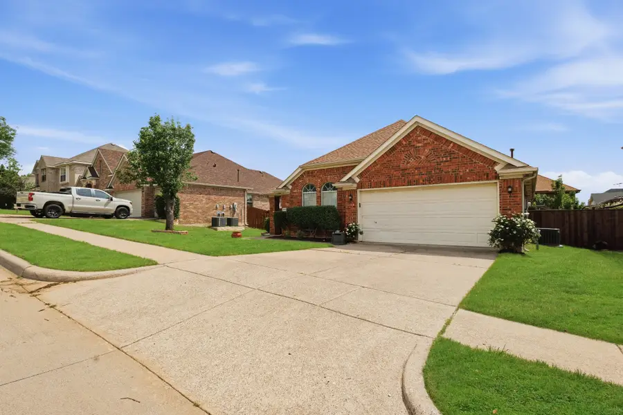 5504 Thornberry Drive, Fort Worth, TX 76137 - #2