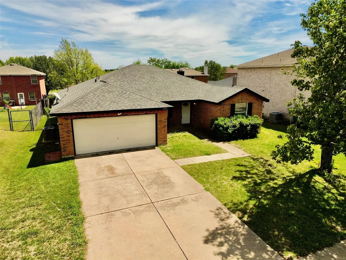 925 Brooks Drive, Cedar Hill, TX 75104 - #1