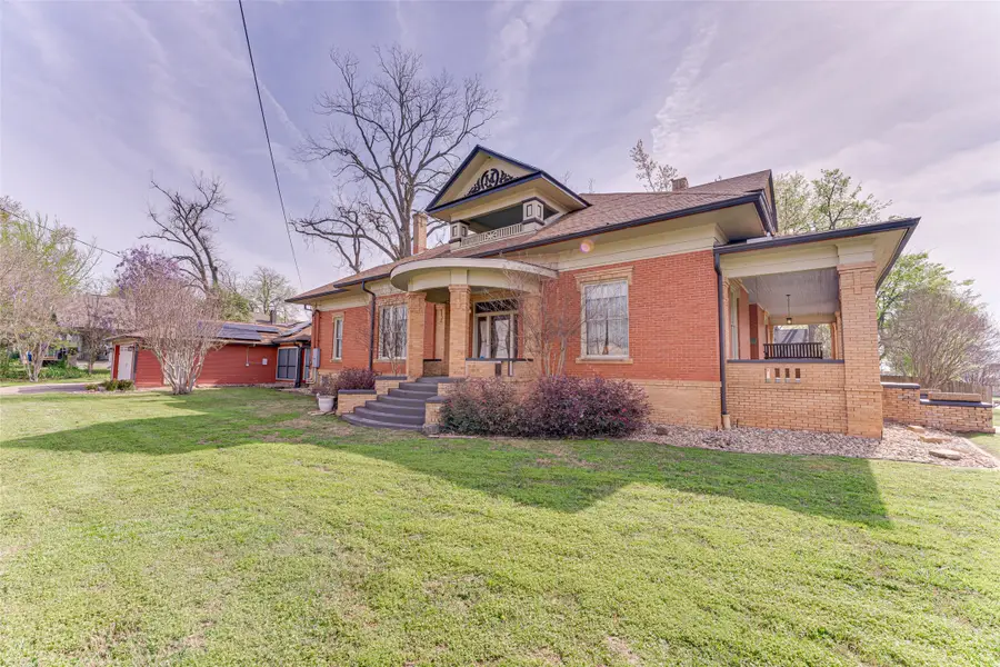 210 W Elm Street, Winnsboro, TX 75494 - #3
