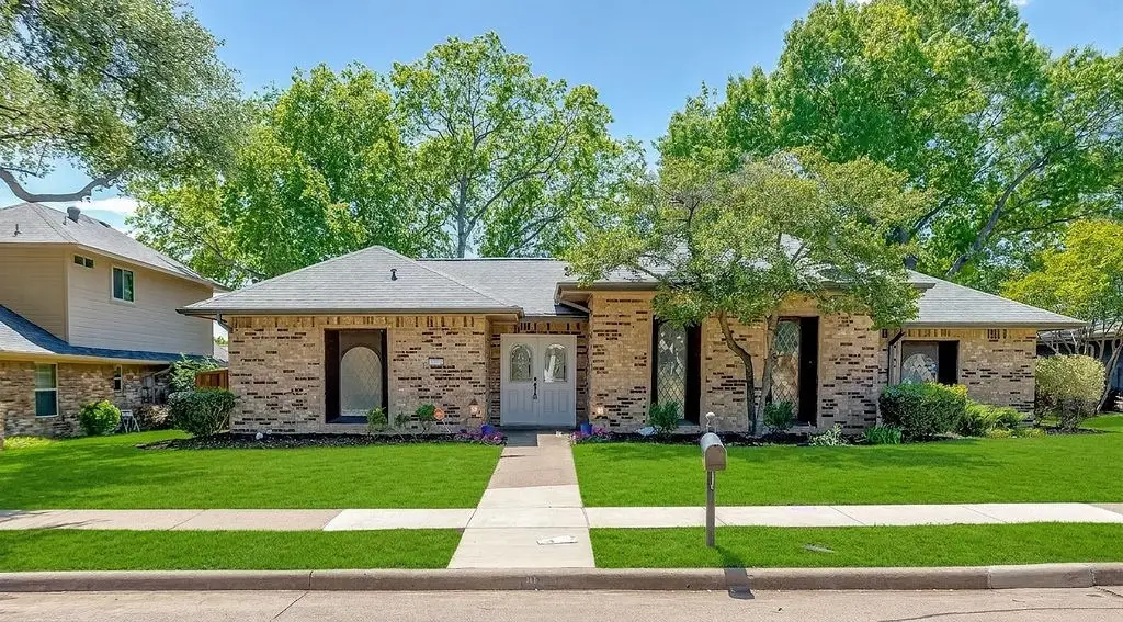 1005 Nottingham Drive, Carrollton, TX 75007 - #1
