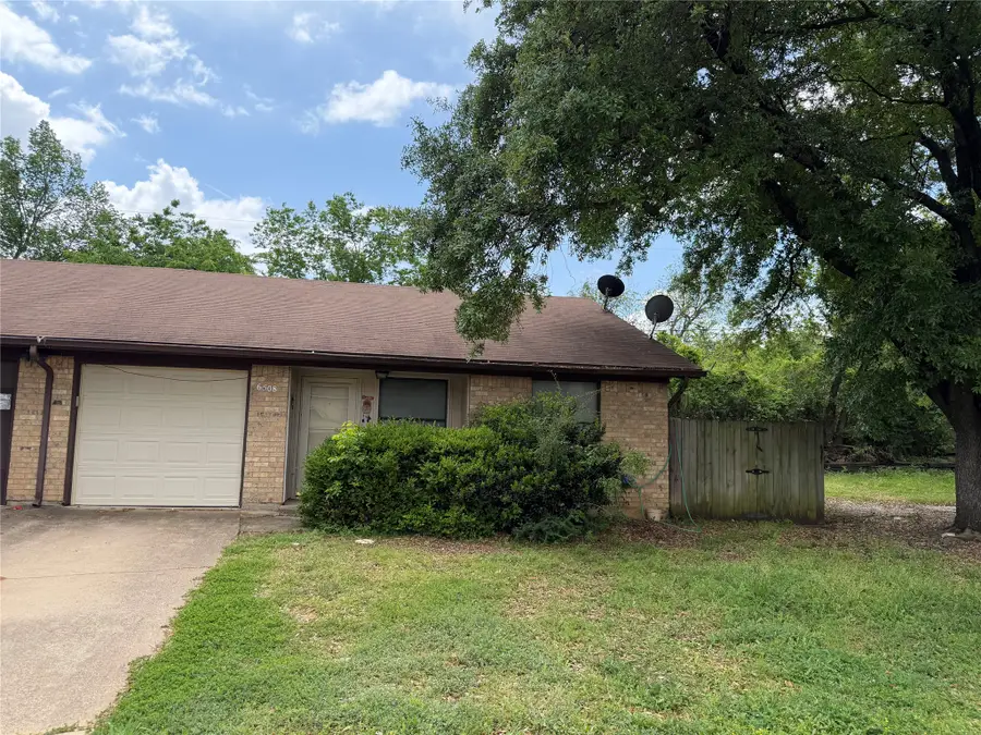 6508 Oak Forest Court, Fort Worth, TX 76112 - #2