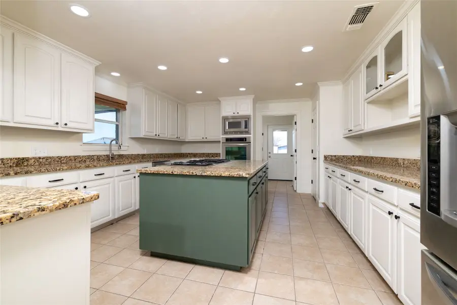 6634 Tim Donald Road, Justin, TX 76247 - #2