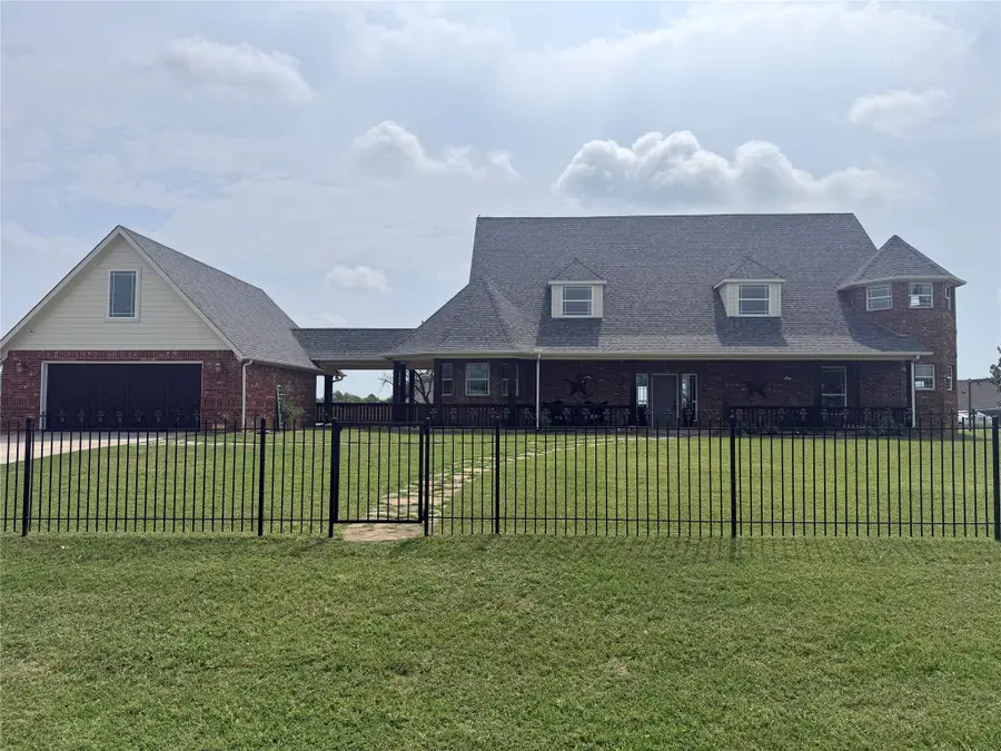 250 Newfield Lane, Springtown, TX 76082 - #2