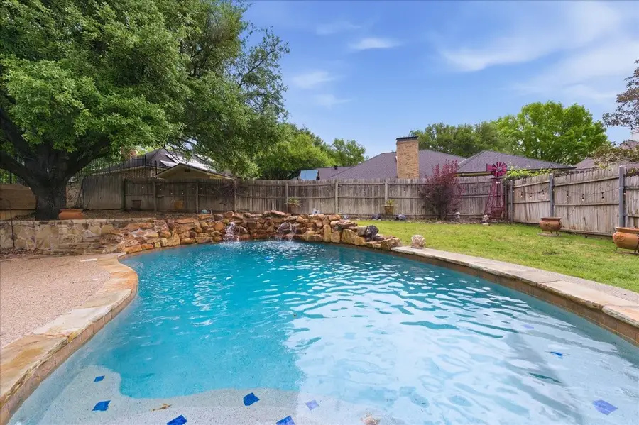 8325 Crosswind Drive, Fort Worth, TX 76179 - #2