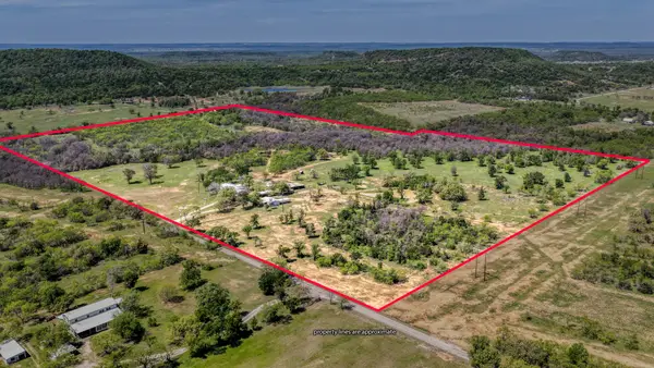 376 Dickson Lane, Gordon, TX 76453