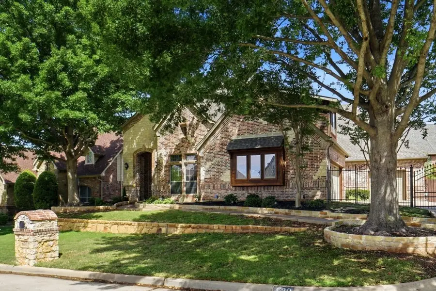 620 Highview Lane, Hurst, TX 76054 - #2