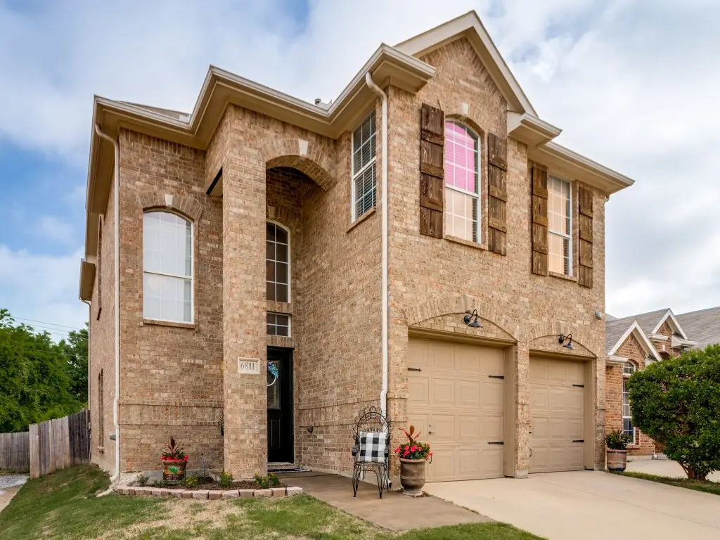 6811 Shore Breeze Court, Arlington, TX 76016 - #1