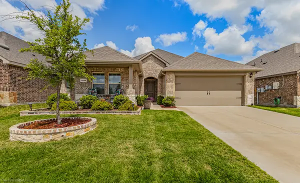 3205 Glazner Drive, Mesquite, TX 75126