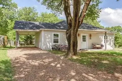 221 Braz Street, Bonham, TX 75418
