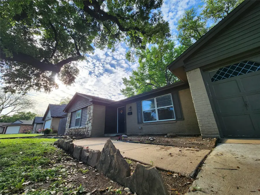 2822 Sunny Hill Lane, Farmers Branch, TX 75234 - #2