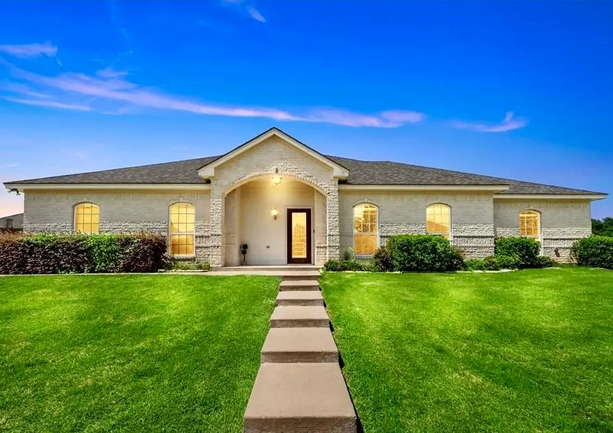 32 North Shore Circle, Waco, TX 76708 - #1