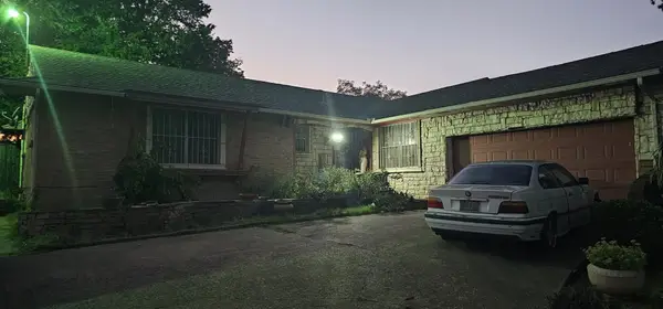 5515 Fox Hill Lane, Dallas, TX 75232