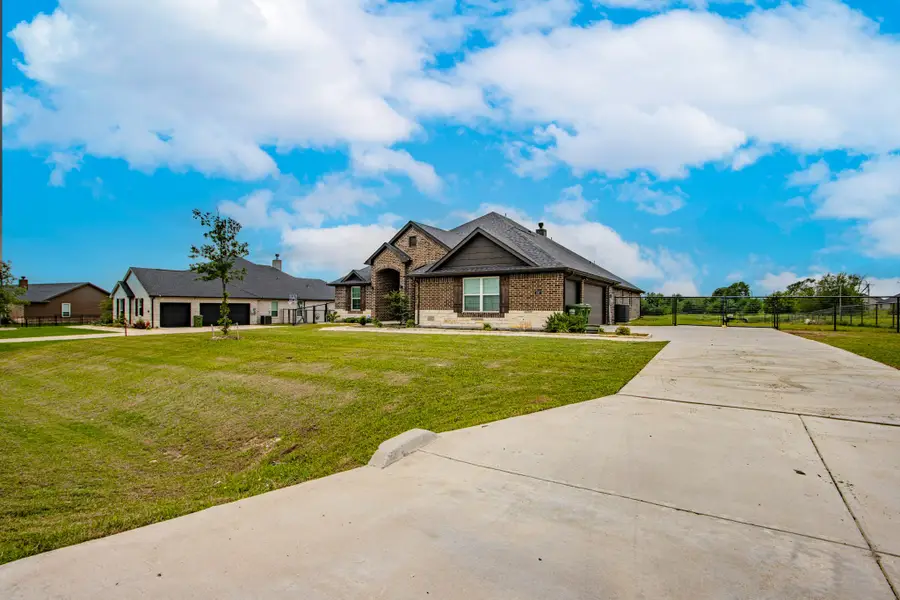 197 Stone Canyon Drive, Rhome, TX 76078 - #3