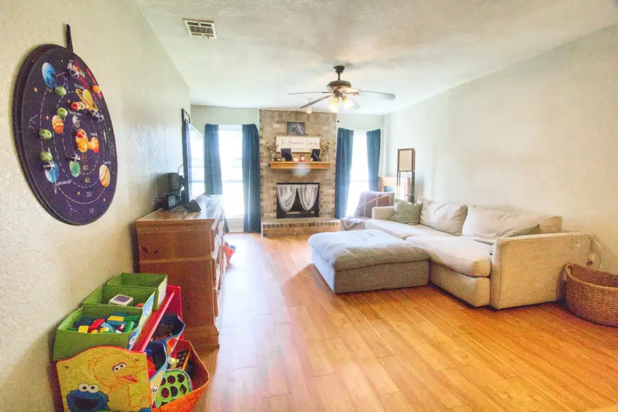 2400 Summer Place Drive, Arlington, TX 76014 - #3