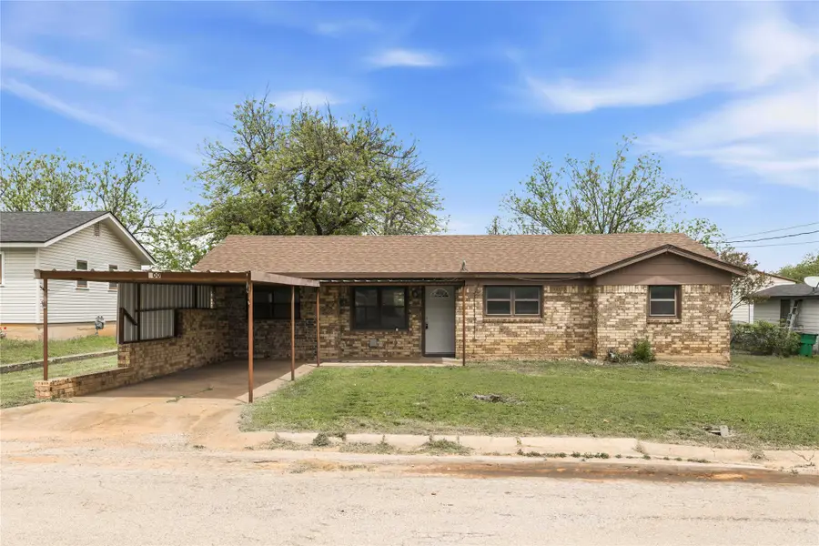 900 W 2nd Street, Coleman, TX 76834 - #2