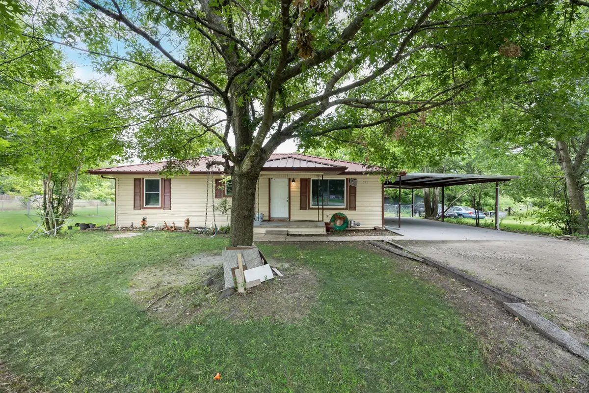 571 S 1st Street, Point, TX 75472 - #1