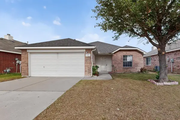 1105 Roping Reins Way, Fort Worth, TX 76052