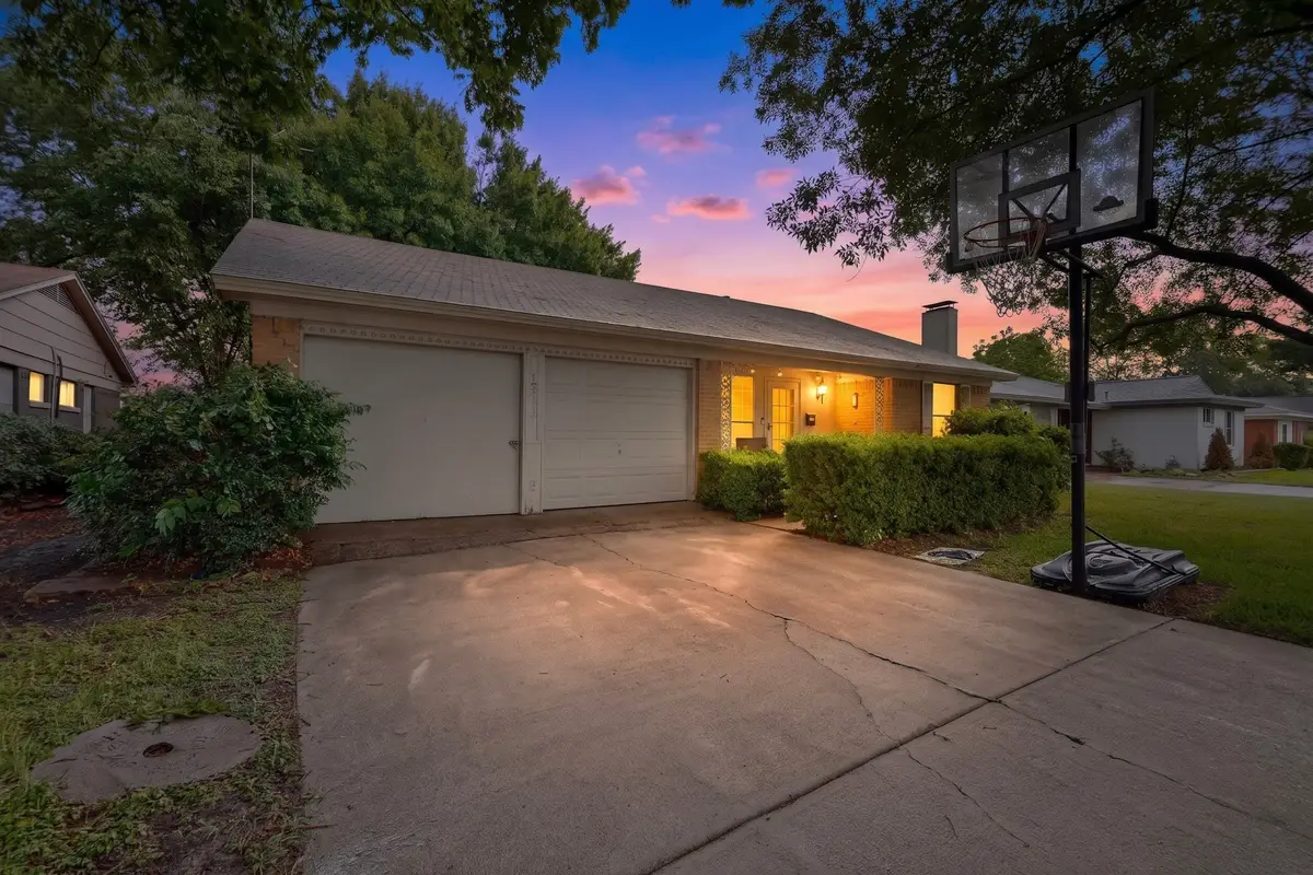 12226 Brisbane Avenue, Farmers Branch, TX 75234 - #1