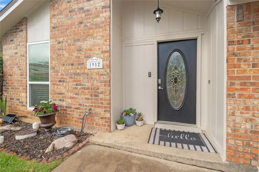 1912 Devonshire Court, Arlington, TX 76015 - #2