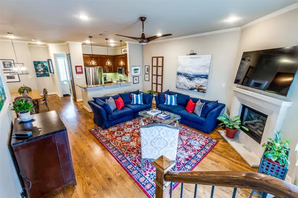 7333 Valley View Lane #304, Dallas, TX 75240