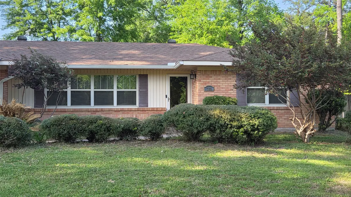 706 Livingston Avenue, Shreveport, LA 71107 - #1