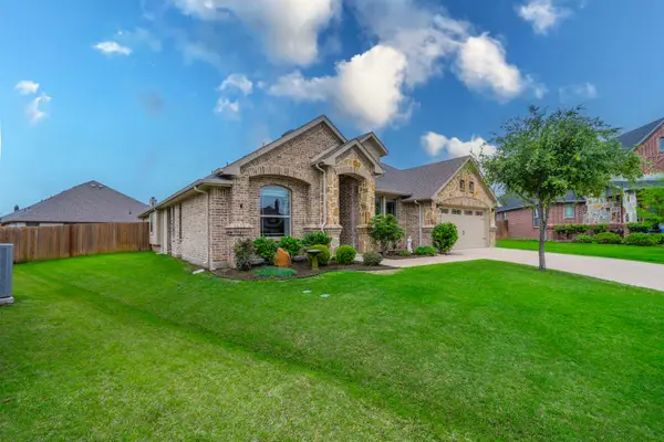 408 Valley Brook Court, Waxahachie, TX 75165