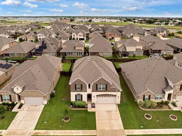 820 Basket Willow Terrace, Fort Worth, TX 76052
