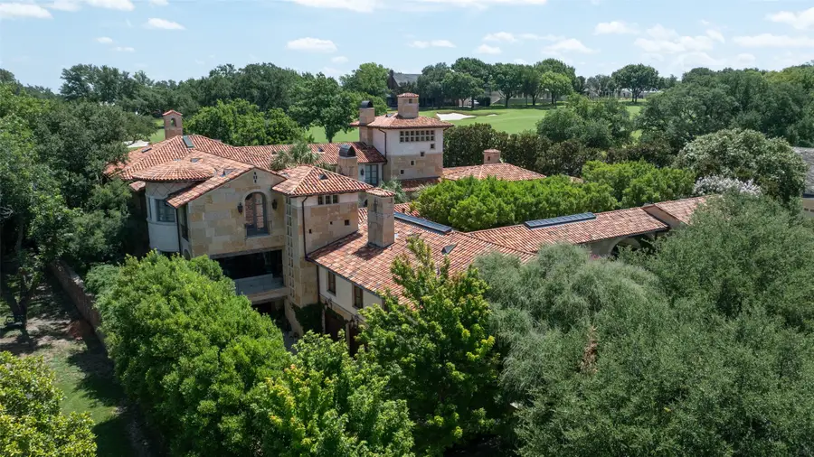 6236 Indian Creek Drive, Fort Worth, TX 76107 - #2