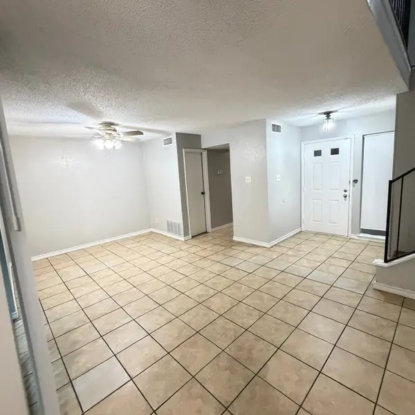 818 Saint Andrews Court, Garland, TX 75043