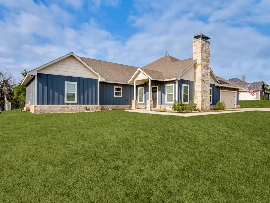 115 Kriston Lane, Springtown, TX 76082 - #2