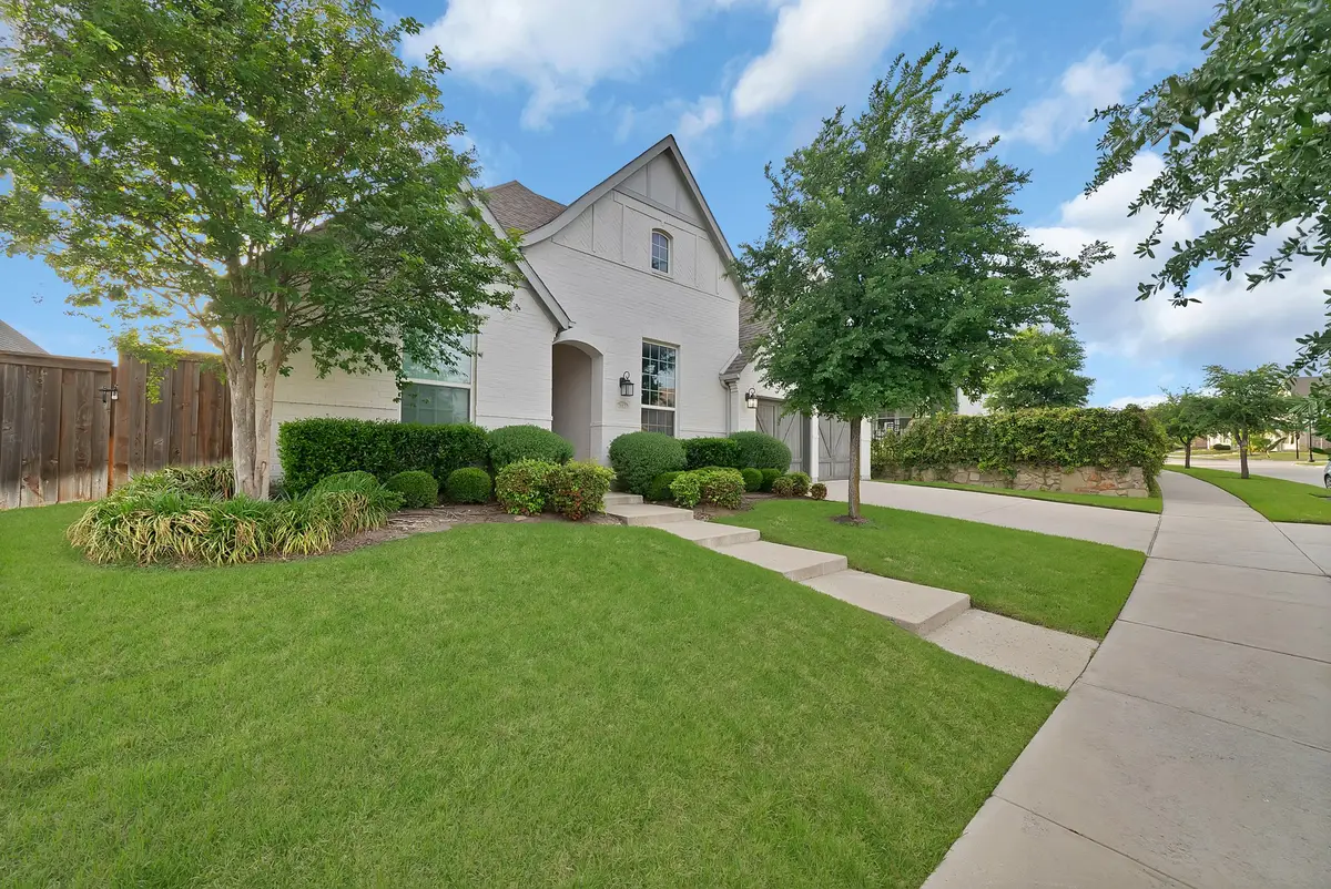 2012 Roundtree Circle E, Fort Worth, TX 76008 - #1