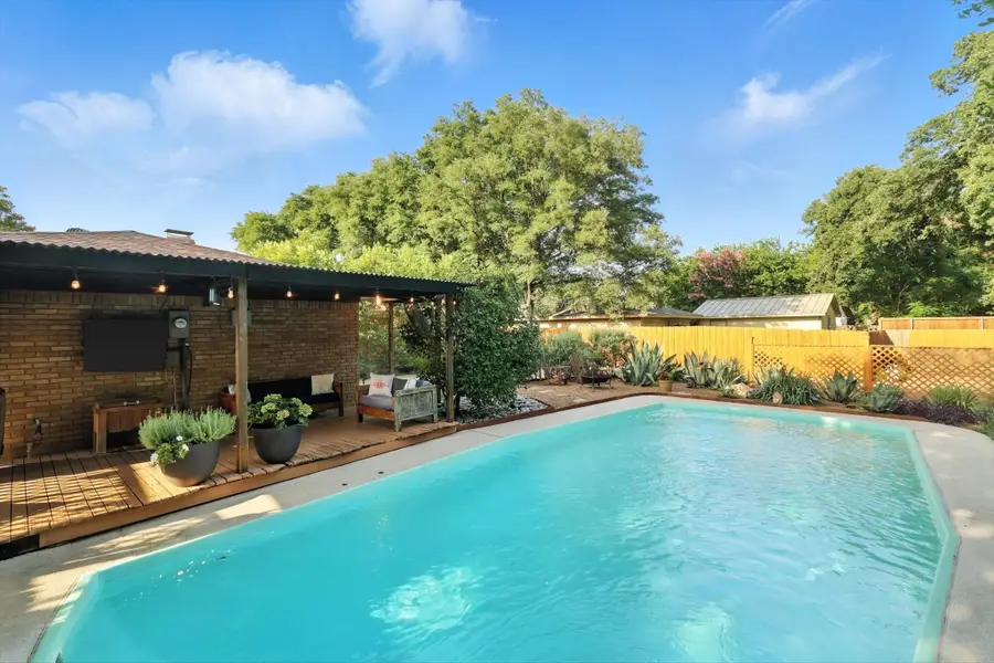 1306 Drexel Drive, Irving, TX 75061 - #2