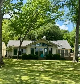 116 Camino Robles Street, Gun Barrel City, TX 75156